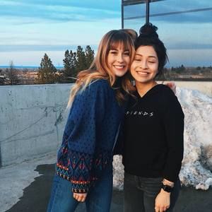 Meet your Posher, Chloe